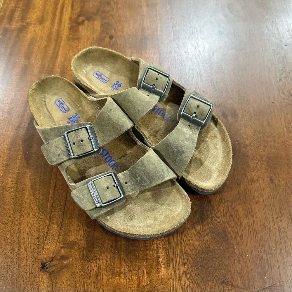 Birkenstock Arizona Soft Footbed Sandals Women’s Size EU 36 Narrow Width